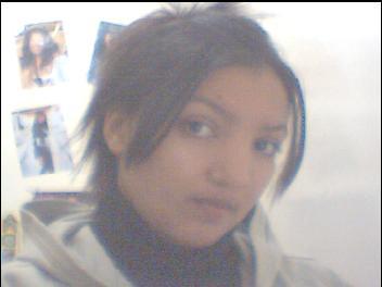 la c sara une fille tres tres sympa et belle